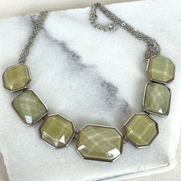 Loft Green and Silver Toned Necklace with Extender - Picture 1 of 13